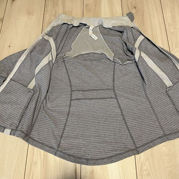 Lululemon Athletica Define Jacket Full Zip Back Mesh Venting Gray Womens Size 12 - Picture 12 of 16